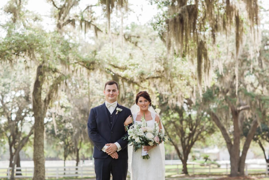 southern spanish moss bride and groom