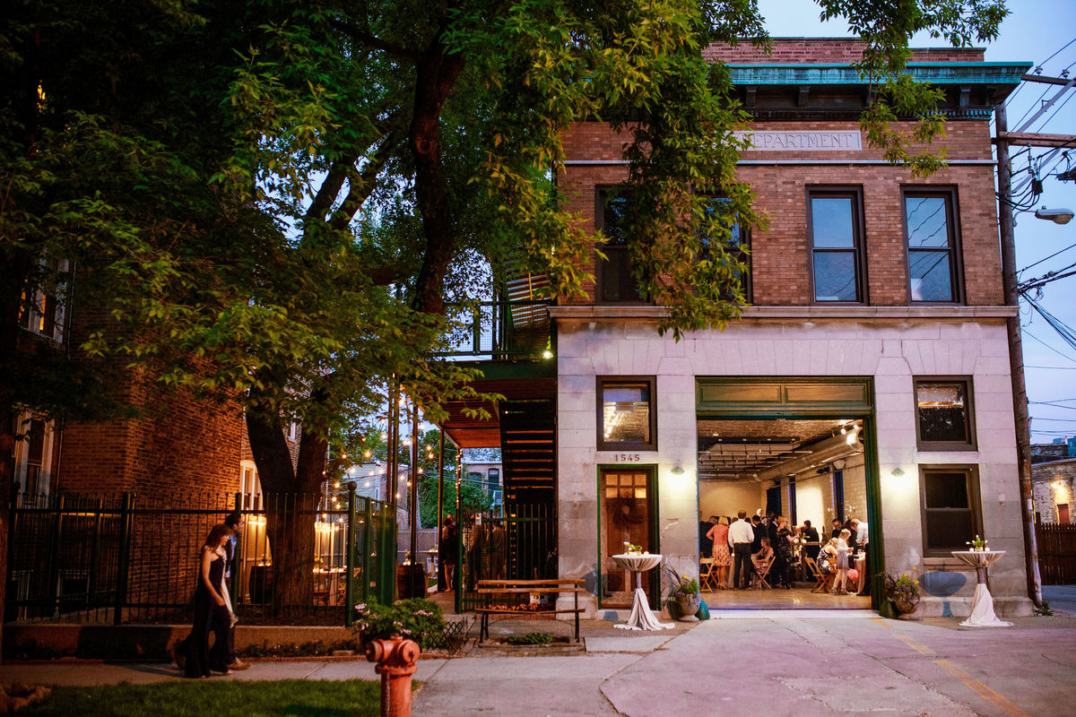 You'll Love These 5 Small Wedding Venues in Chicago - Chicago Style