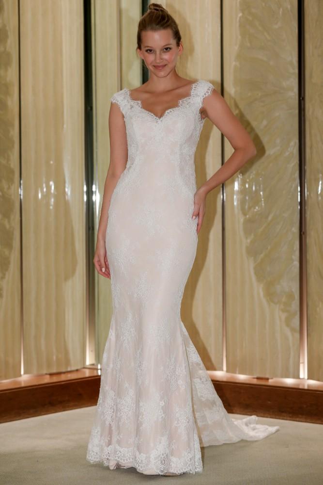  Randy  Fenoli  Fall 2019 Collection ChicagoStyle Weddings 