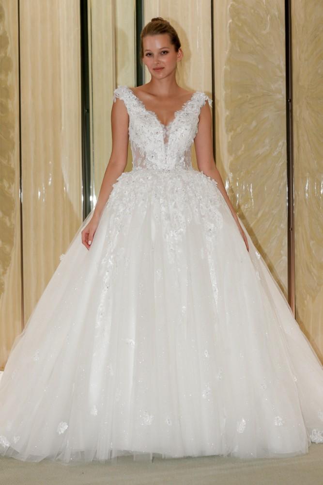  Randy  Fenoli  Fall 2019 Collection ChicagoStyle Weddings 