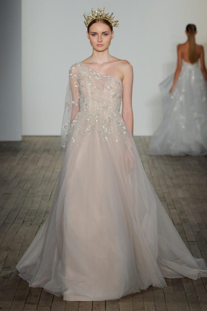Hayley Paige Spring 2019  Collection ChicagoStyle Weddings 