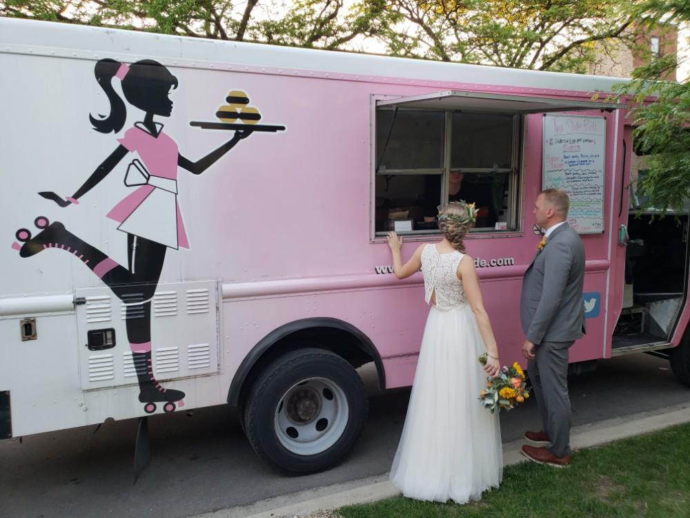  Chicago  Food  Truck  Hub ChicagoStyle Weddings 