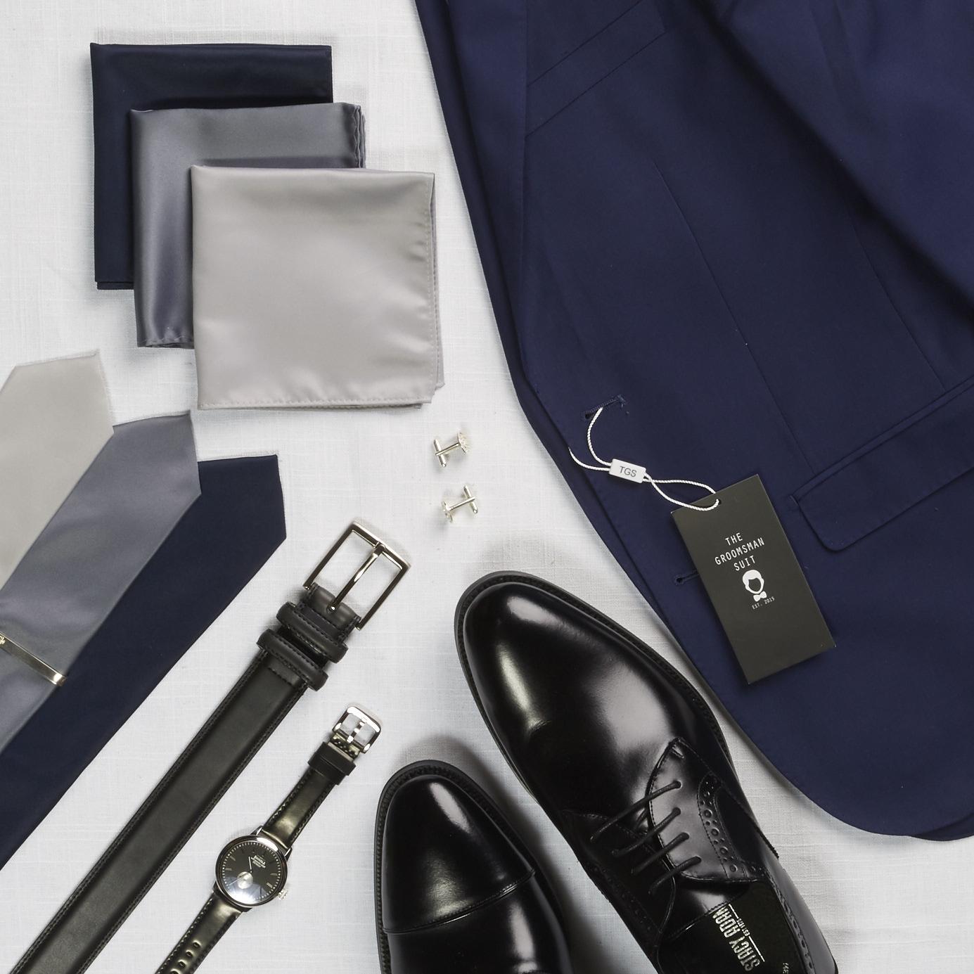 Black shoes with dark blue suit on sale
