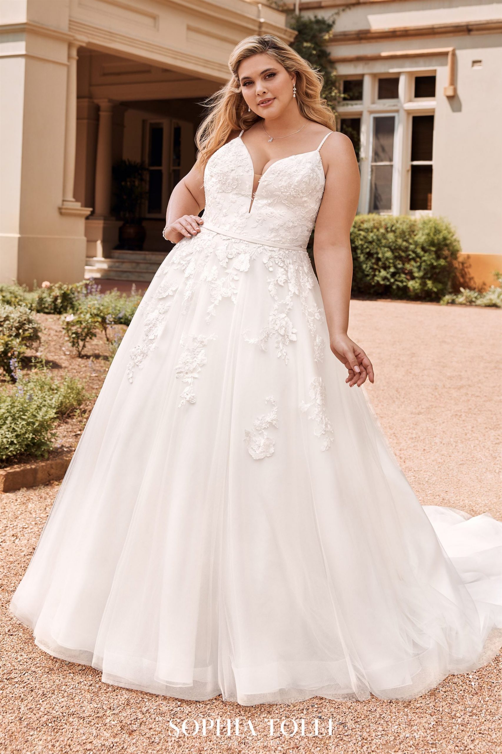 sød smag Grusom Lab Plus Size Trunk Show - Oct 2020 - Chicago Style Weddings