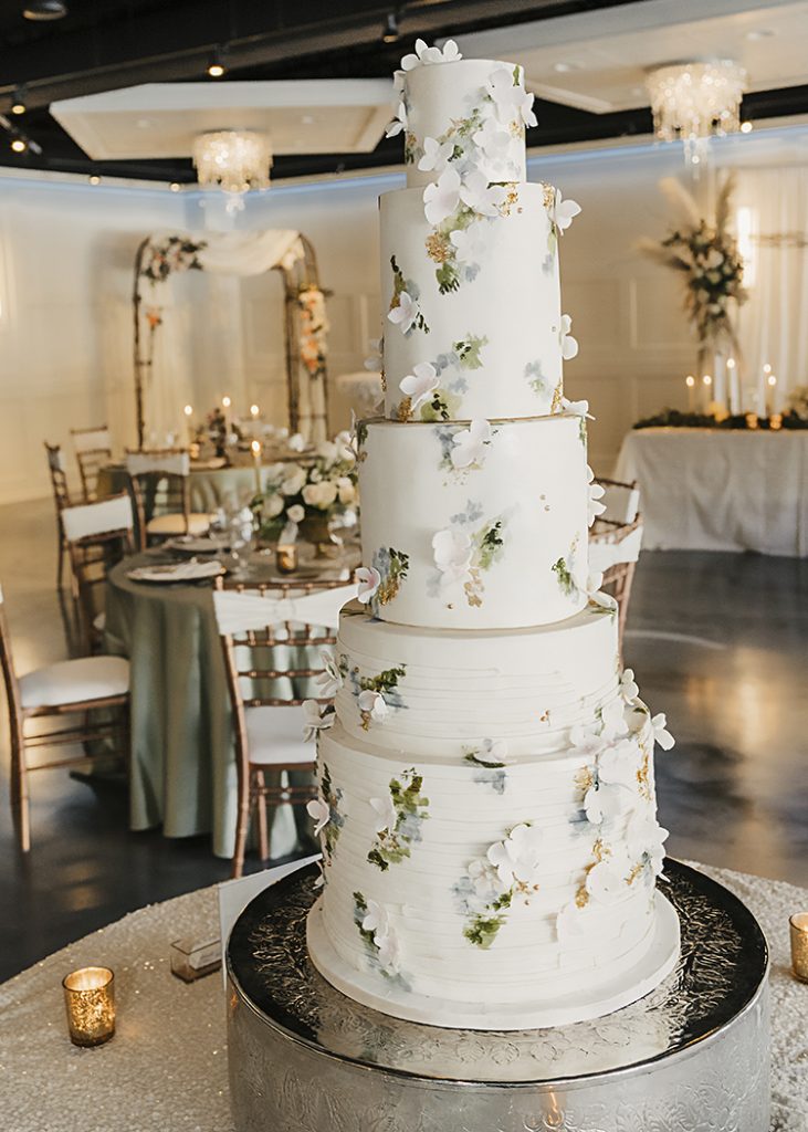 Wedding cake in Copper Fox Ballroom