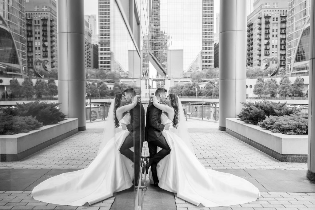 Elyse and Michael’s Riverfront Elegance at River Roast