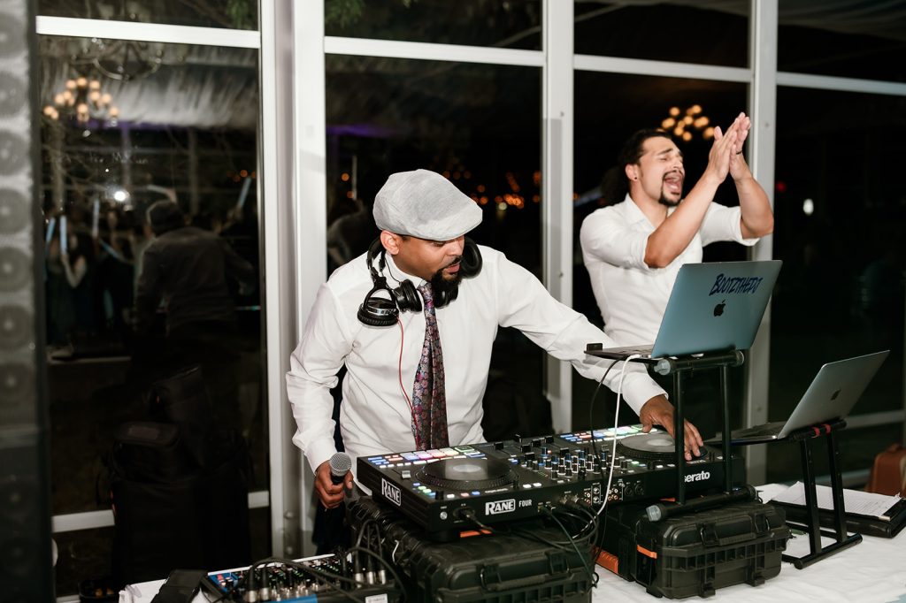 A Classic Lincolnshire Marriott Resort Wedding for Elise & Nick