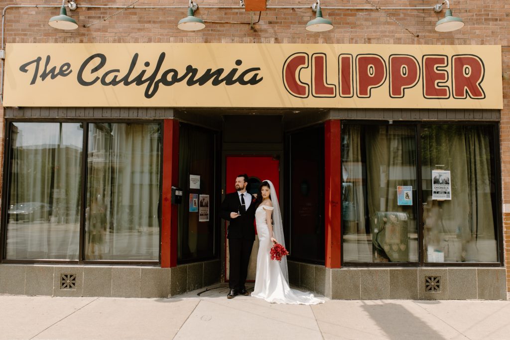 Hold My Pearls at The California Clipper; Gâteau Groovy