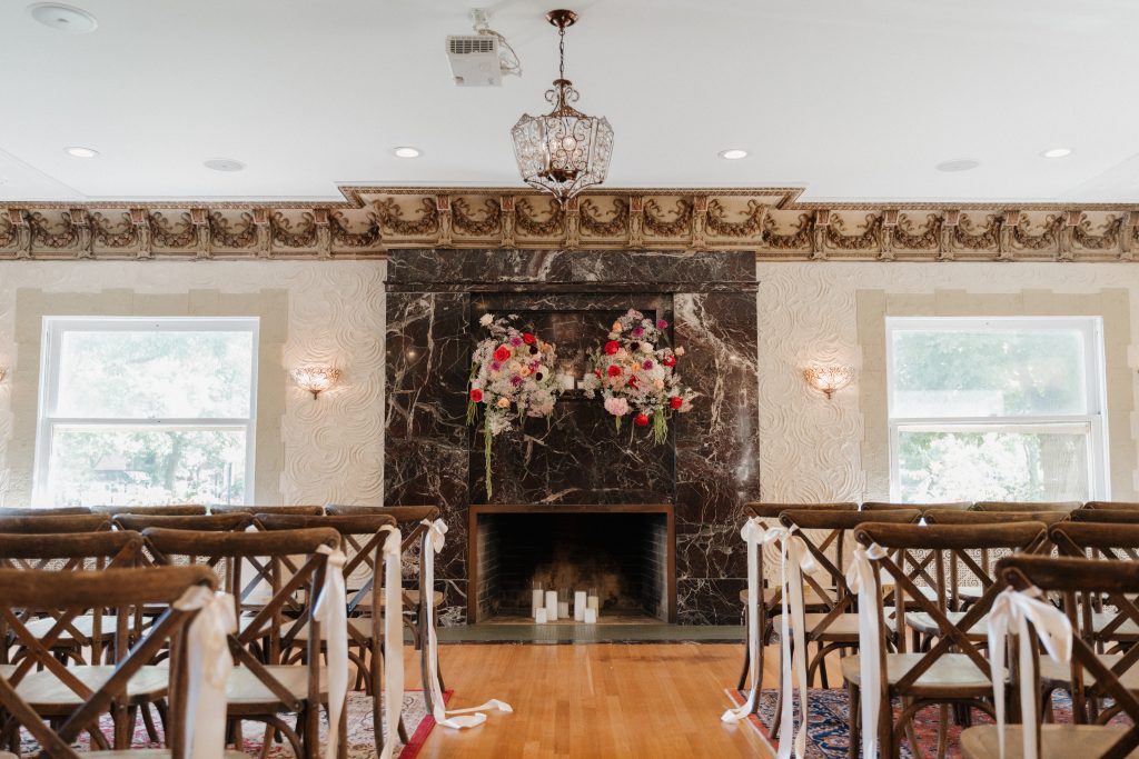 Annabel & Thomas’ Vintage Vibes Wedding at the Colvin House