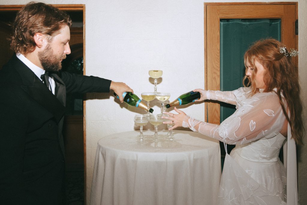 Annabel & Thomas’ Vintage Vibes Wedding at the Colvin House