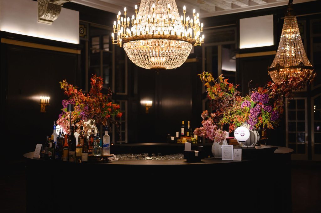 Kelly & Linda’s Jewel-Toned Chicago Athletic Association Hotel Wedding
