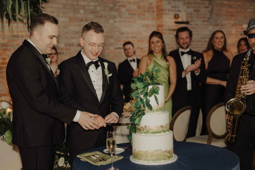 Wildman BT-Shh Events-Urban Allure Flowers by Coll-NikkiKatePhotography-StevensPREVIEWS-144